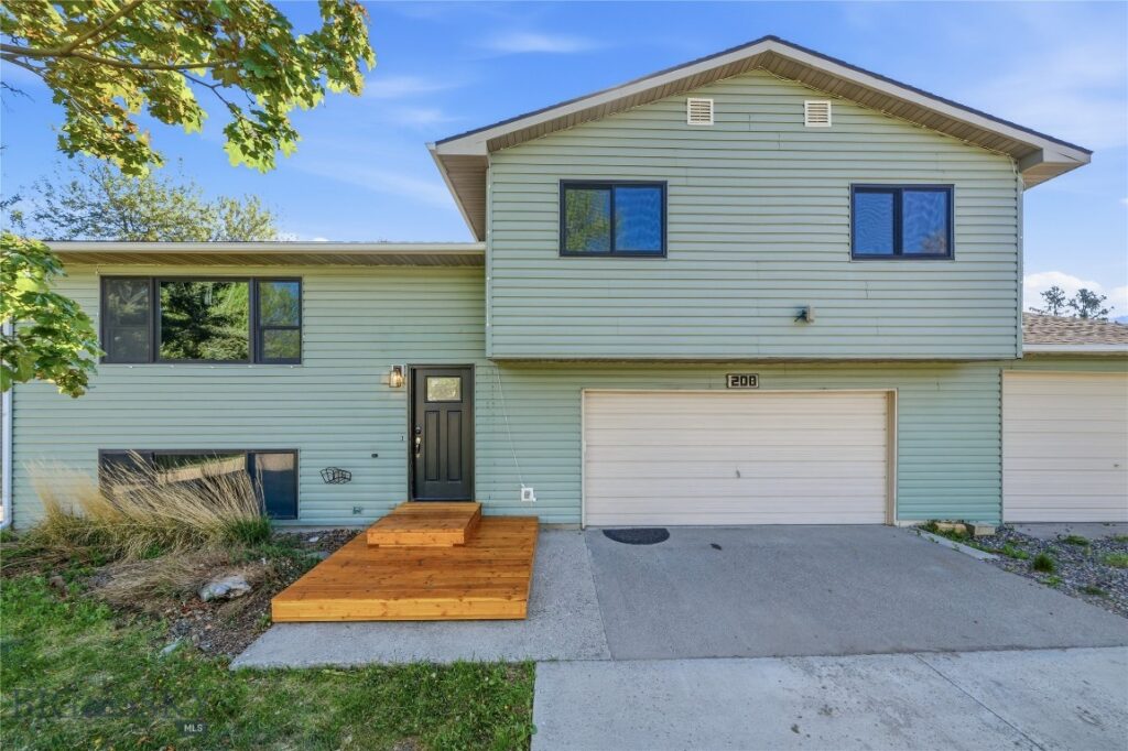 208 Elm Lane, Livingston MT 59047