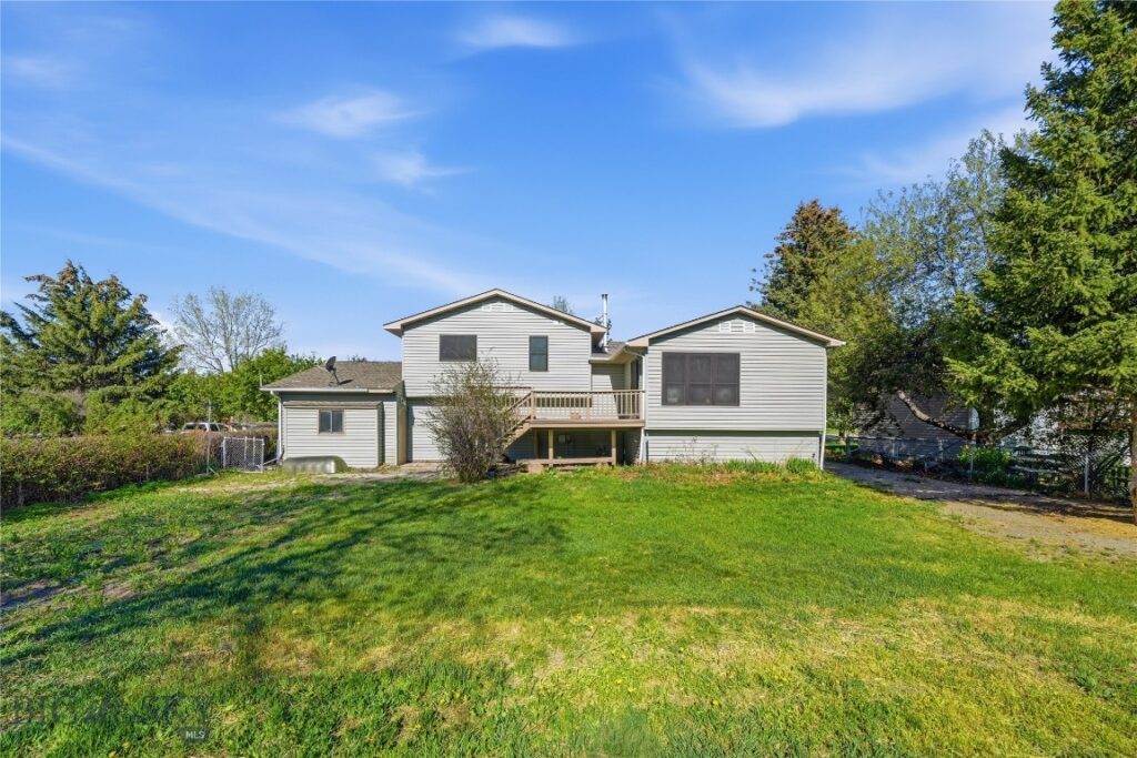 208 Elm Lane, Livingston MT 59047