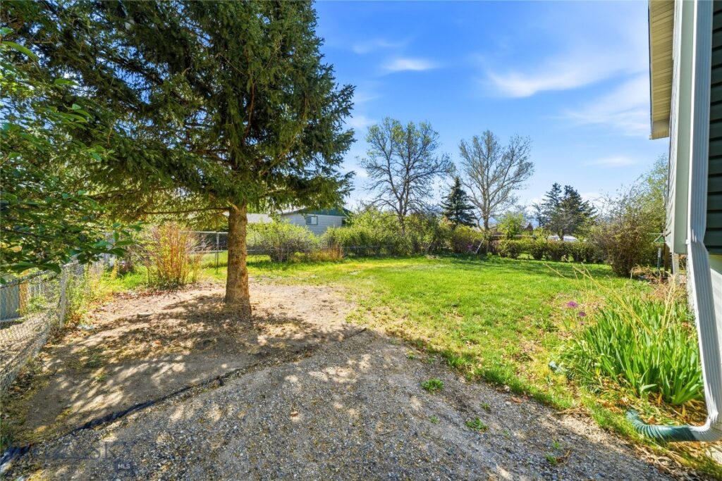 208 Elm Lane, Livingston MT 59047