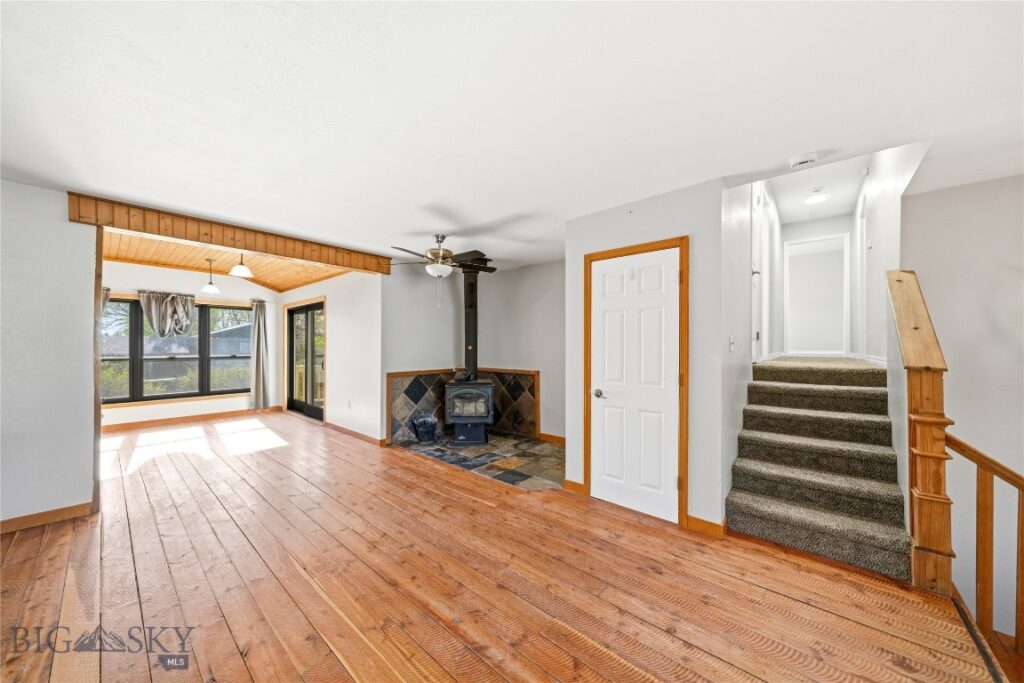 208 Elm Lane, Livingston MT 59047