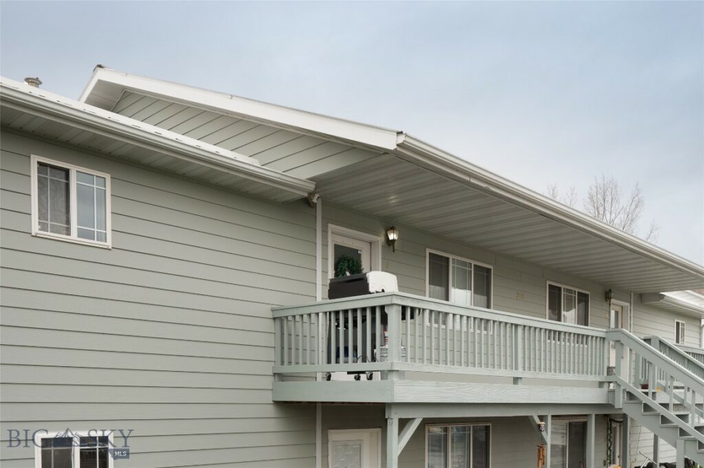 208 Show Place, Belgrade MT 59714