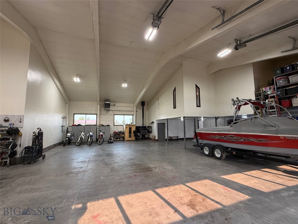 21 Bearcat Loop, Belgrade MT 59714