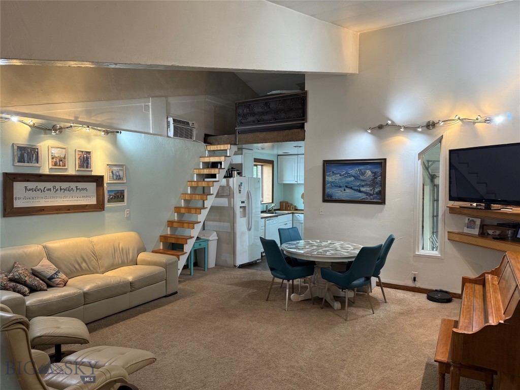21 Bearcat Loop, Belgrade MT 59714