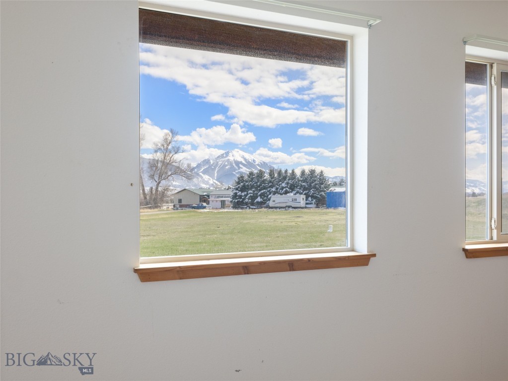 21 Moose Horn Lane, Livingston MT 59047