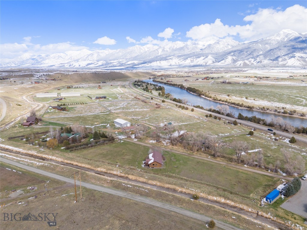 21 Moose Horn Lane, Livingston MT 59047