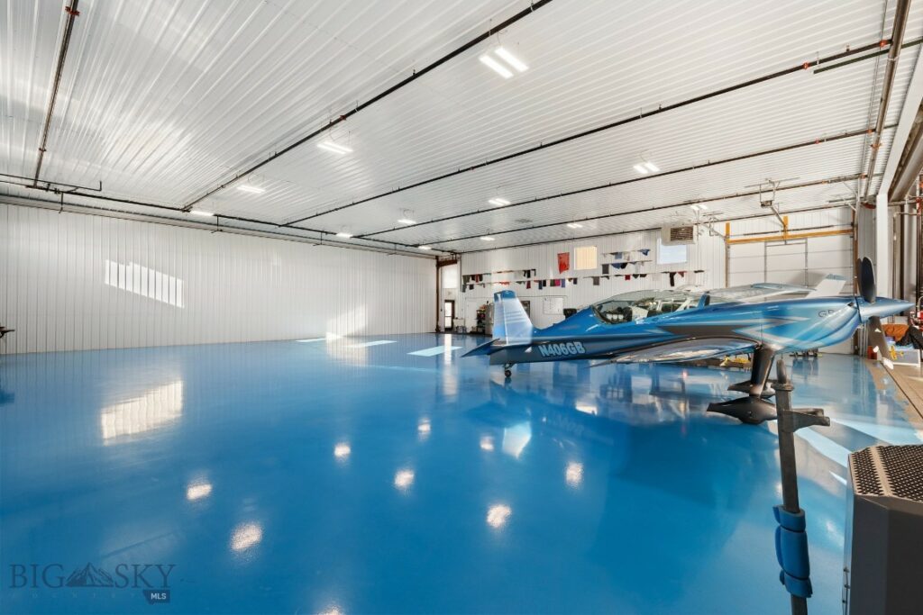 210 Aviation Lane, Belgrade MT 59714