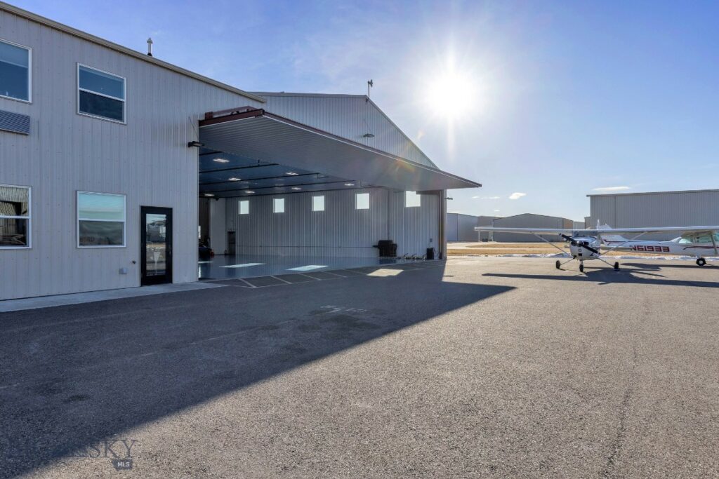 210 Aviation Lane, Belgrade MT 59714