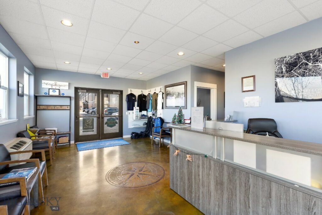 210 Aviation Lane, Belgrade MT 59714