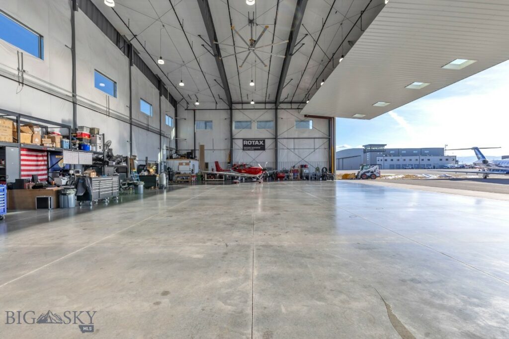 210 Aviation Lane, Belgrade MT 59714