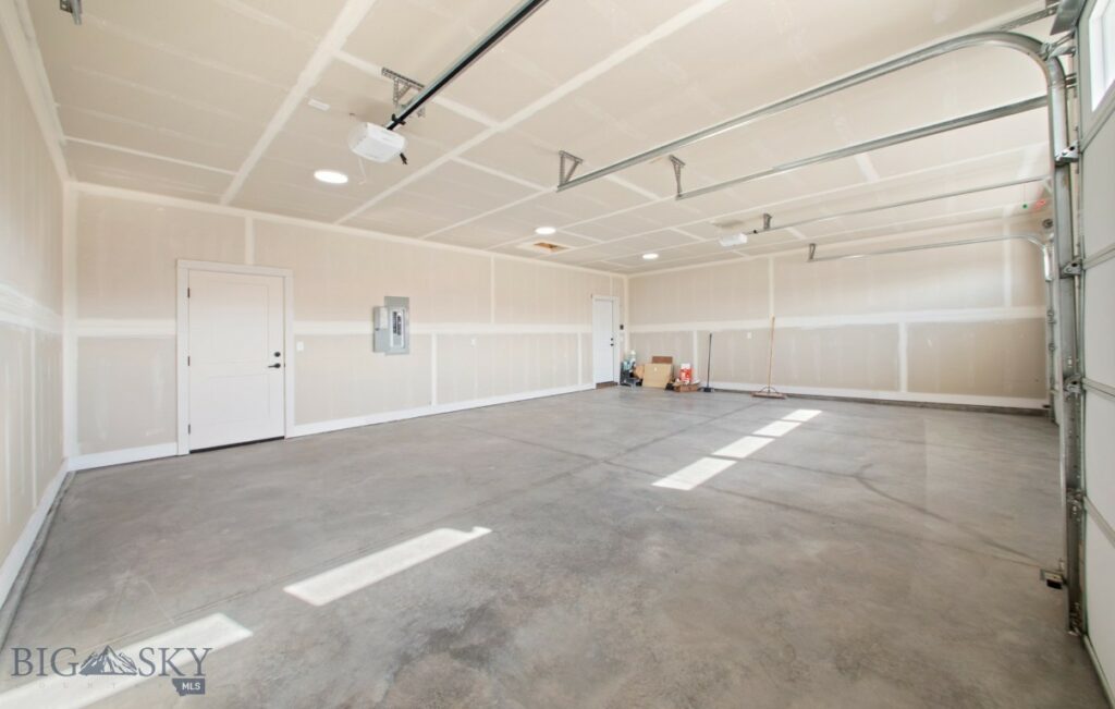 2106 Oriole Drive, Belgrade MT 59714