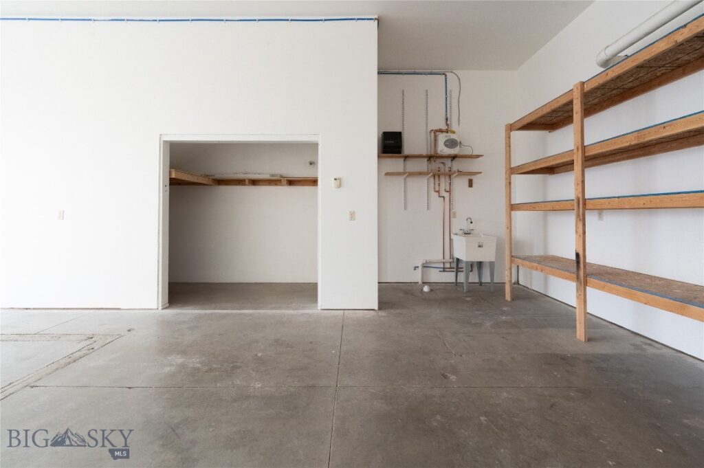 211 Jetway, Belgrade MT 59714