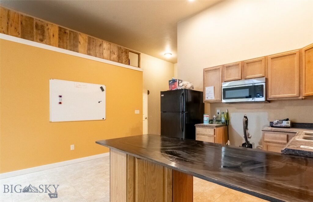 211 Jetway, Belgrade MT 59714