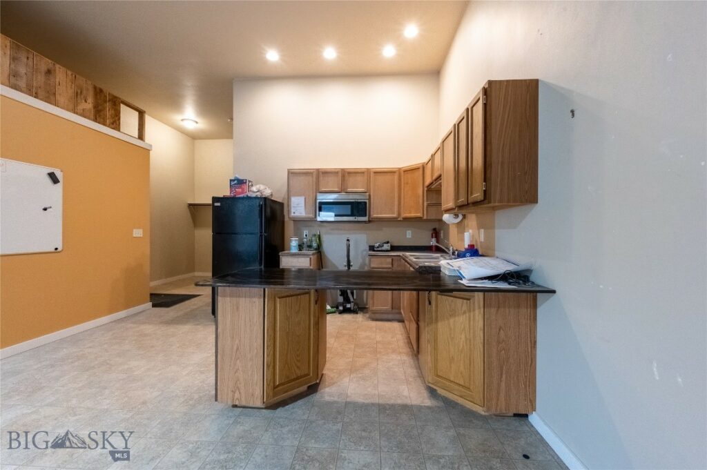211 Jetway, Belgrade MT 59714