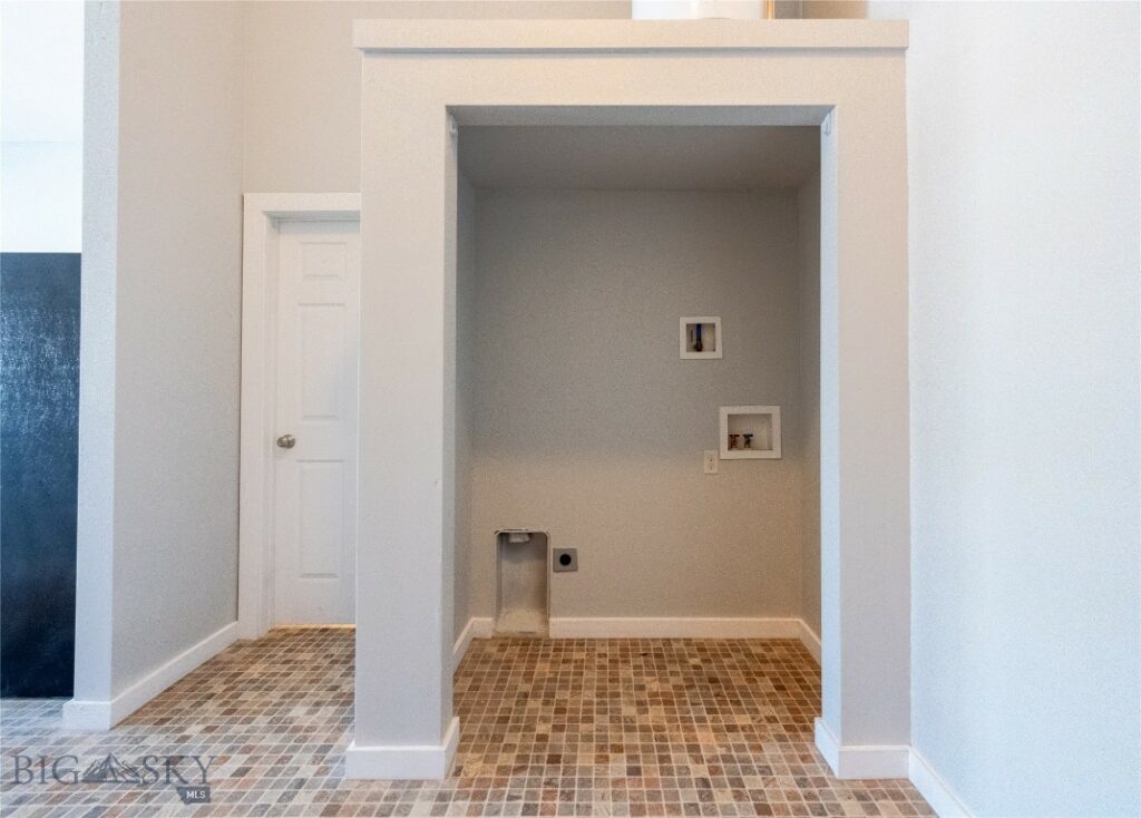 211 Jetway, Belgrade MT 59714