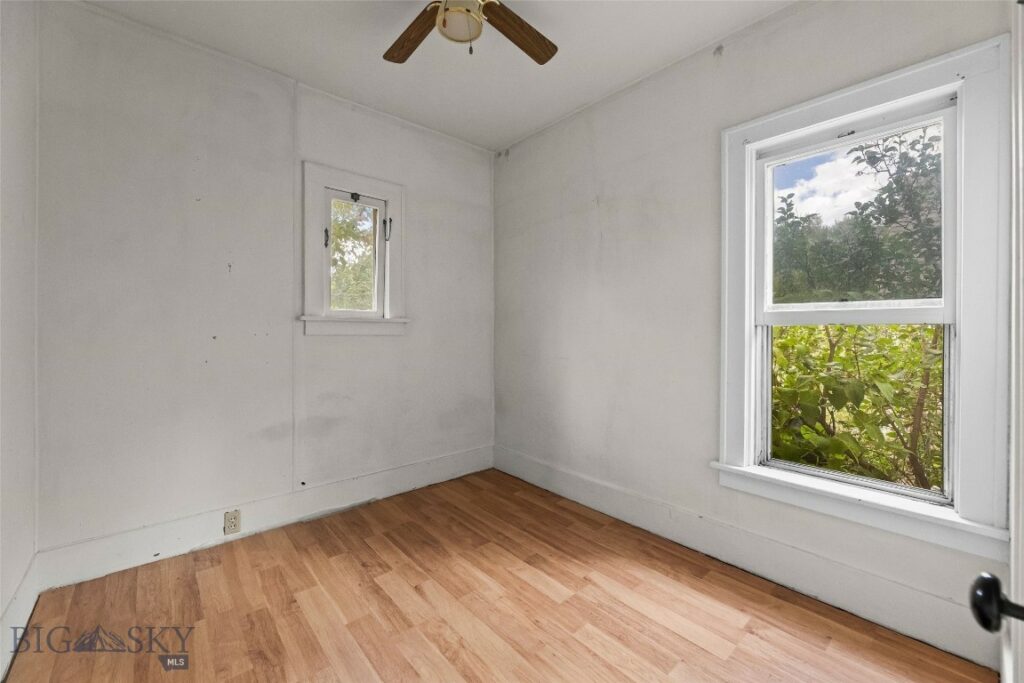 211 S E Street, Livingston MT 59047