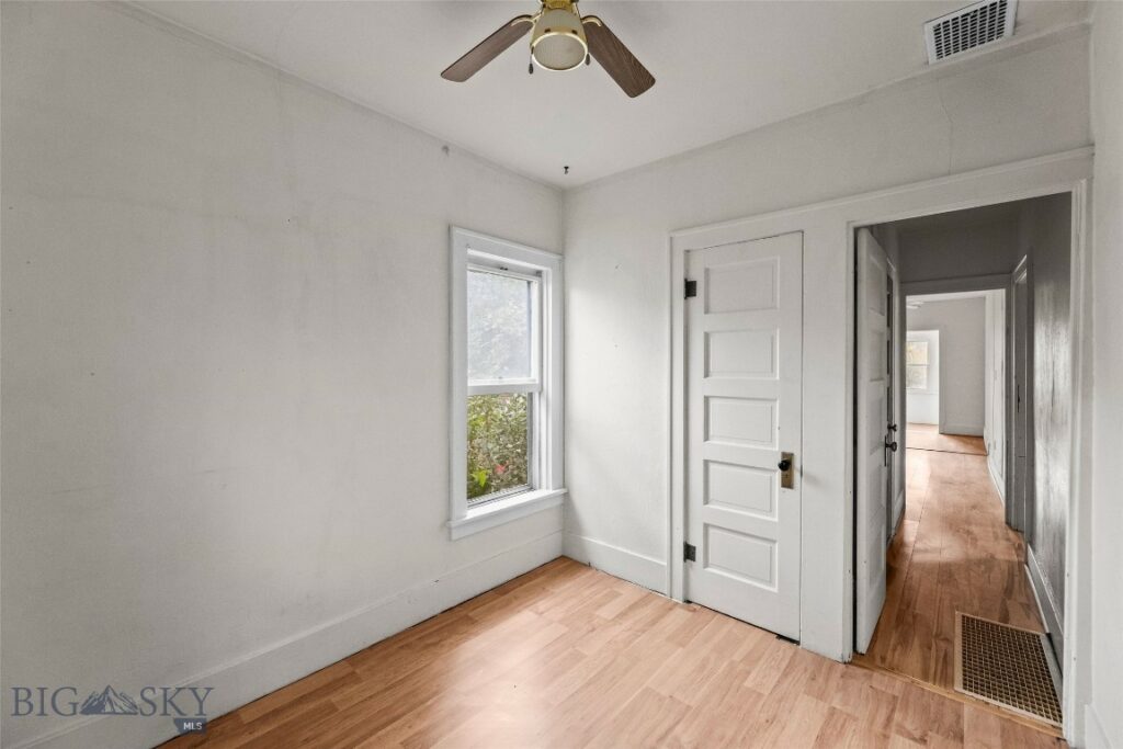 211 S E Street, Livingston MT 59047