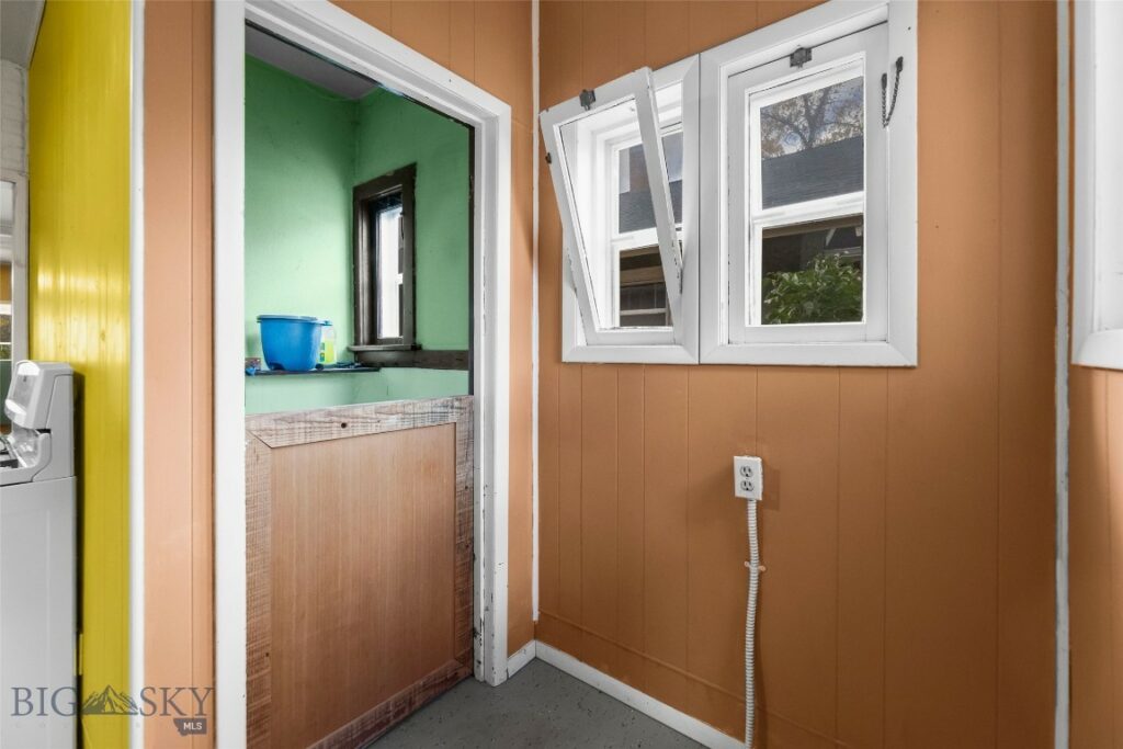 211 S E Street, Livingston MT 59047