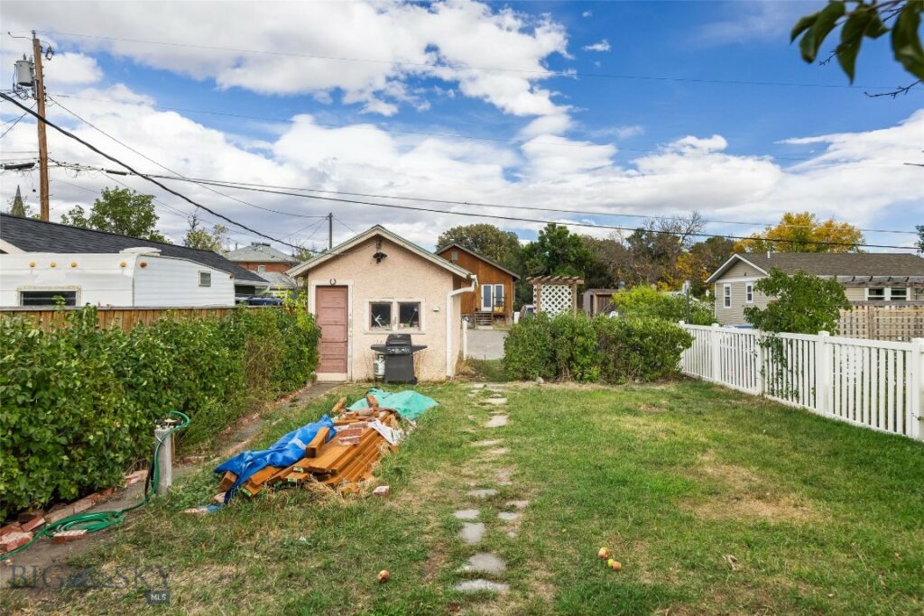 211 S E Street, Livingston MT 59047