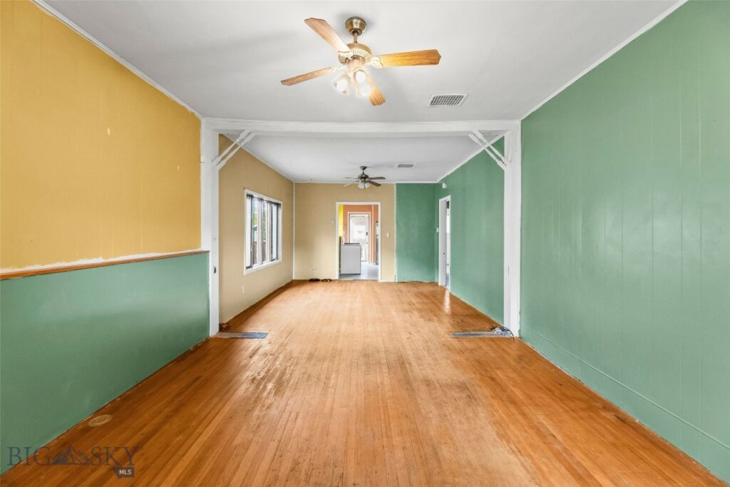 211 S E Street, Livingston MT 59047