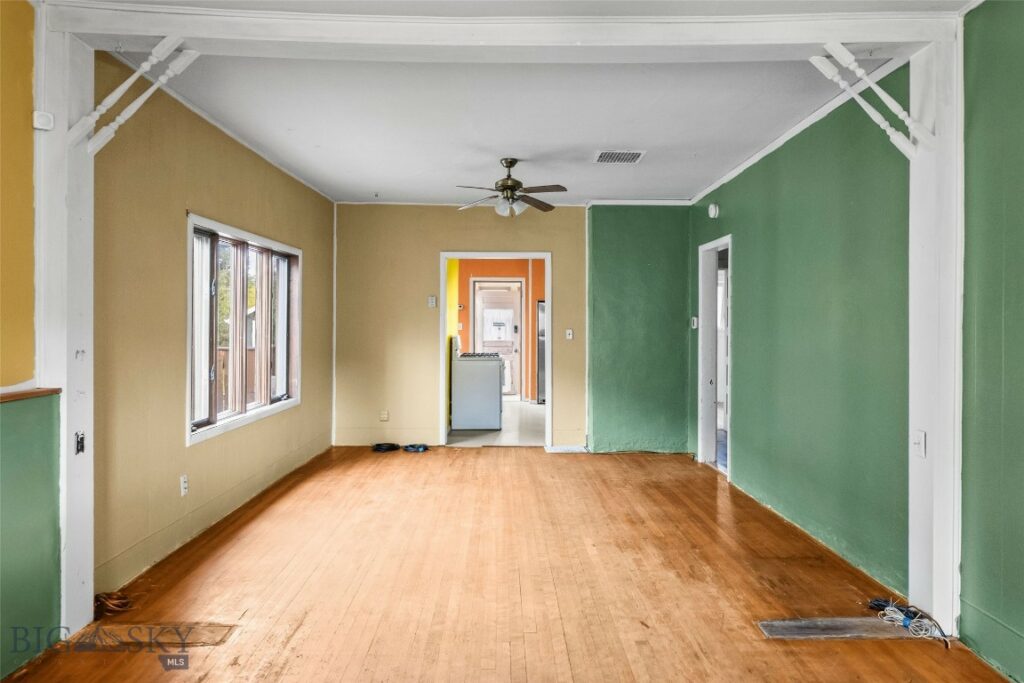 211 S E Street, Livingston MT 59047