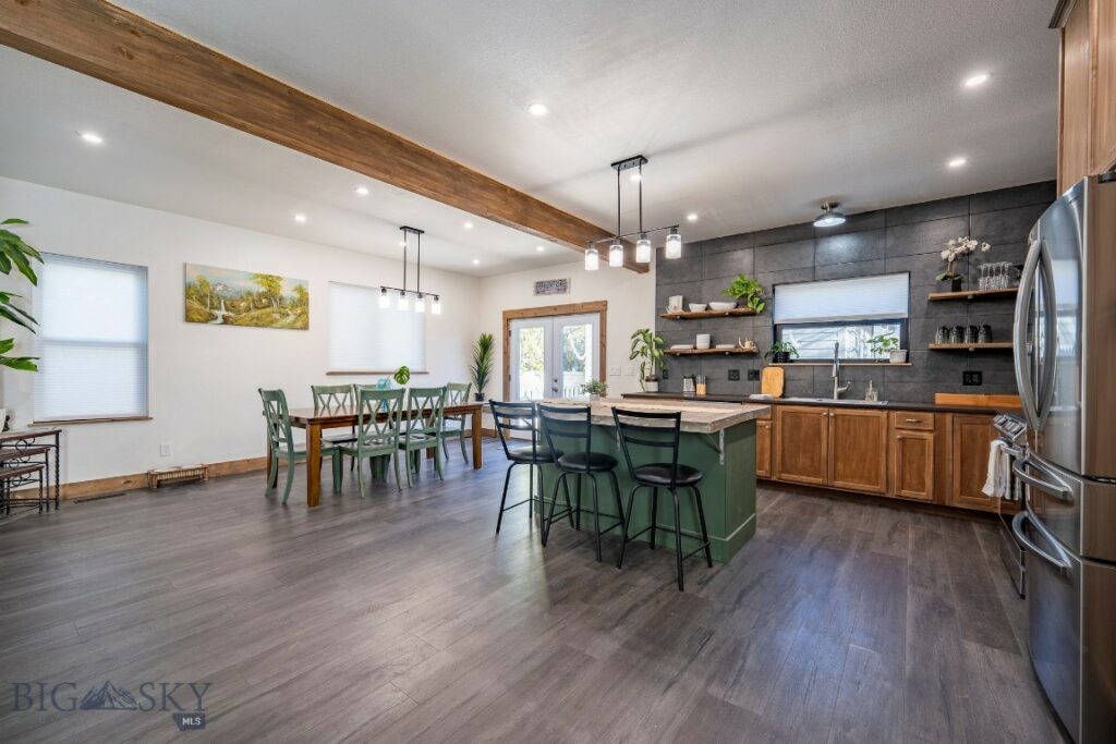 211 S H, Livingston MT 59047