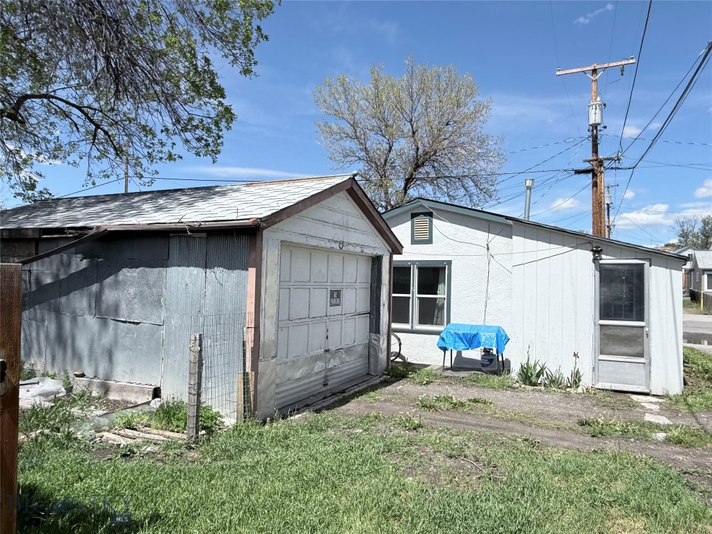 212 E Clark Street, Livingston MT 59047