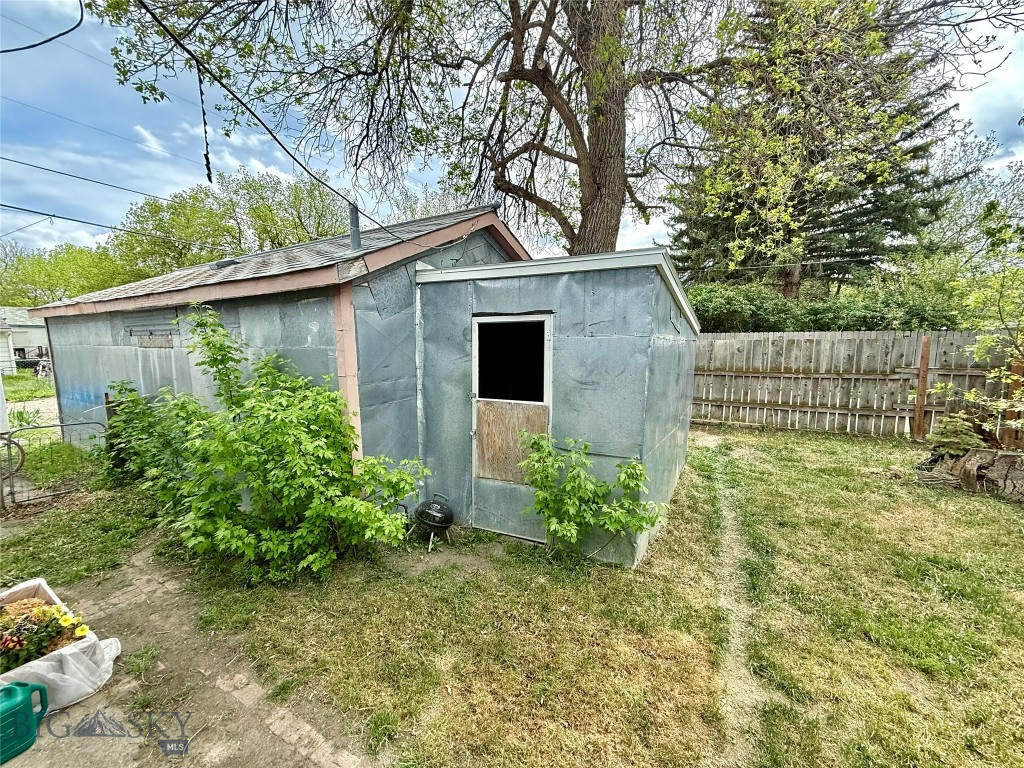 212 E Clark Street, Livingston MT 59047