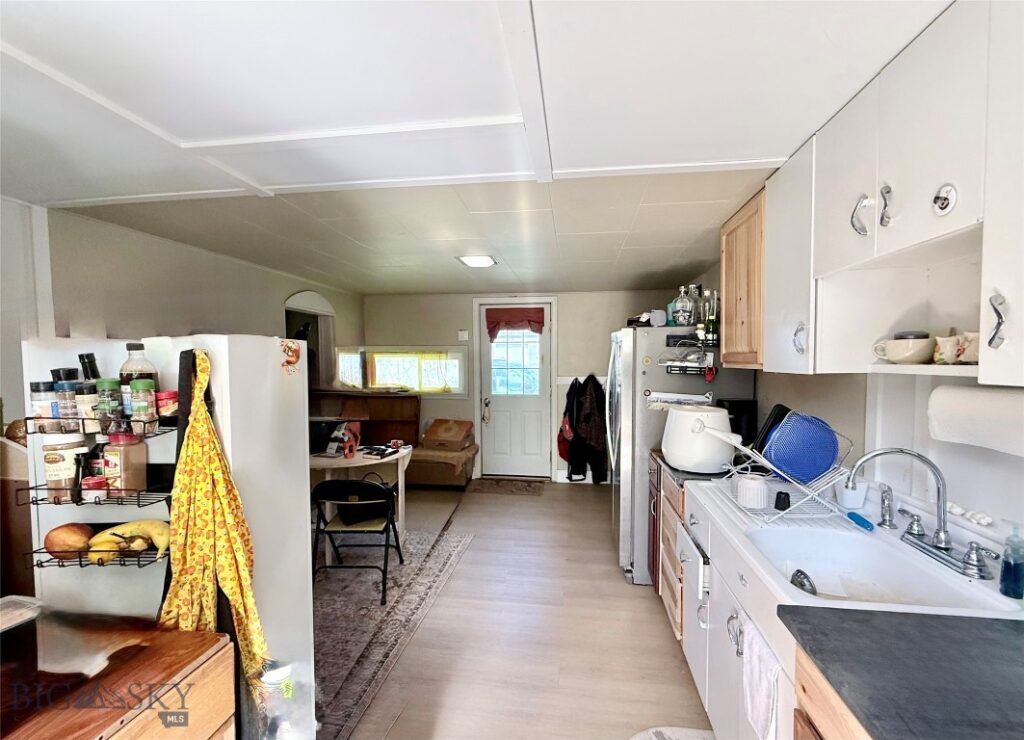212 E Clark Street, Livingston MT 59047