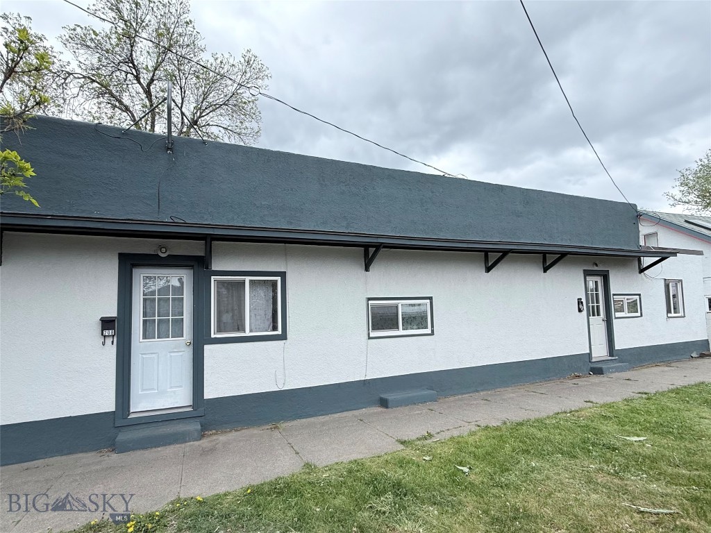 212 E Clark Street, Livingston MT 59047