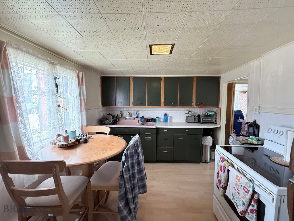 212 E Clark Street, Livingston MT 59047