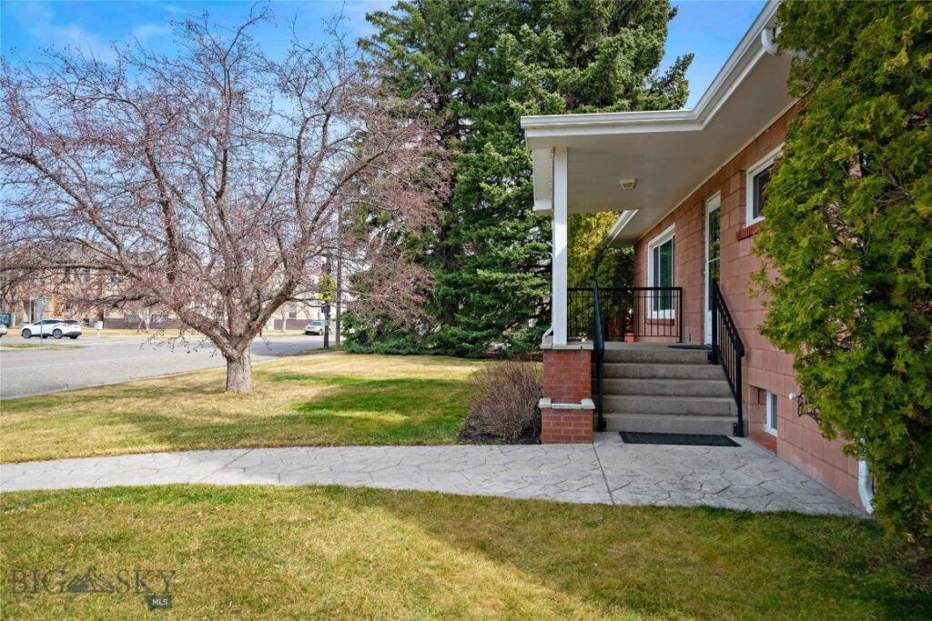 212 N Broadway Street, Belgrade MT 59714