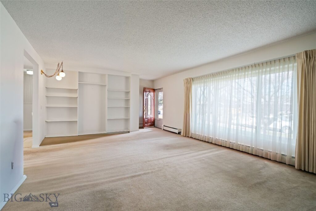212 N Broadway Street, Belgrade MT 59714