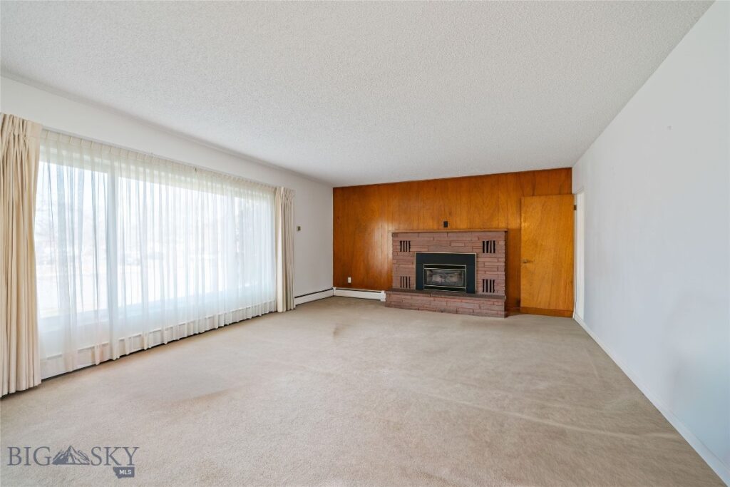 212 N Broadway Street, Belgrade MT 59714