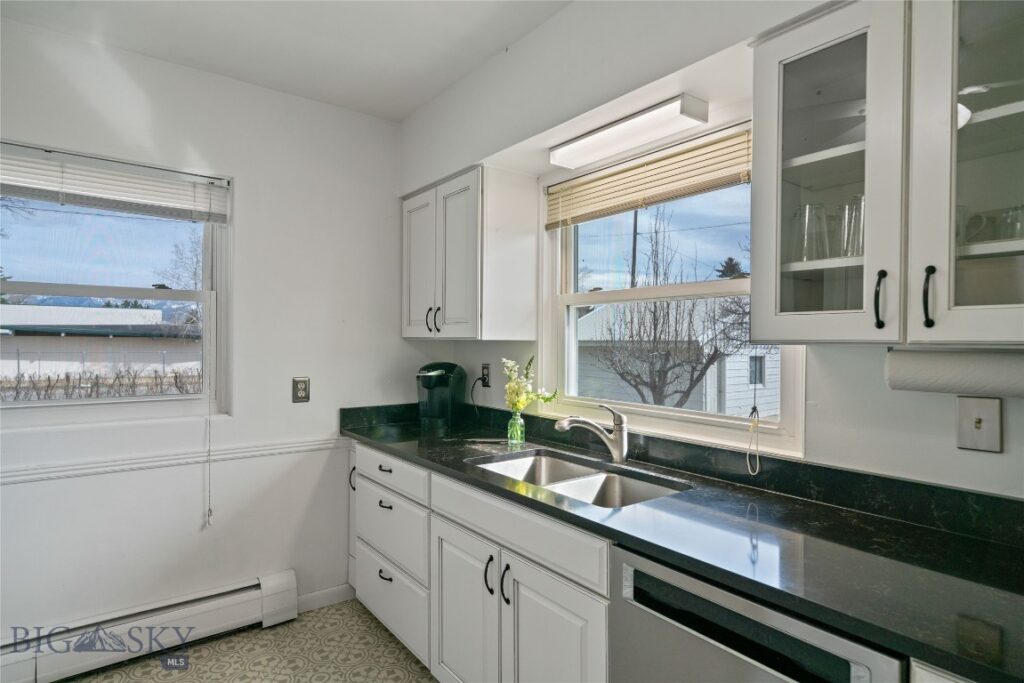 212 N Broadway Street, Belgrade MT 59714