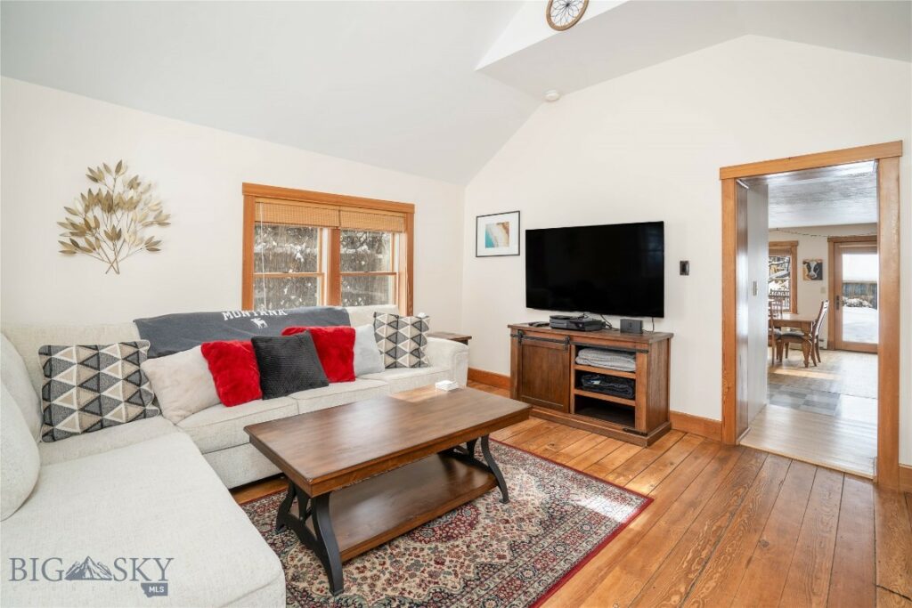 213 N 8th Avenue, Bozeman MT 59715
