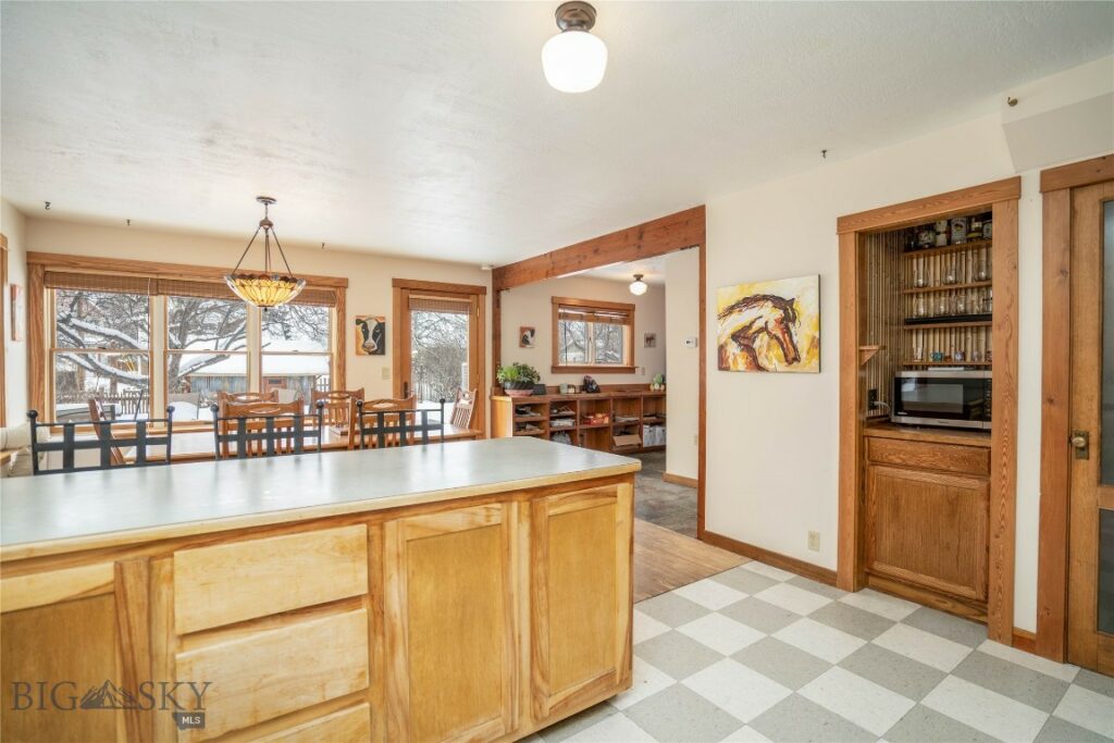 213 N 8th Avenue, Bozeman MT 59715