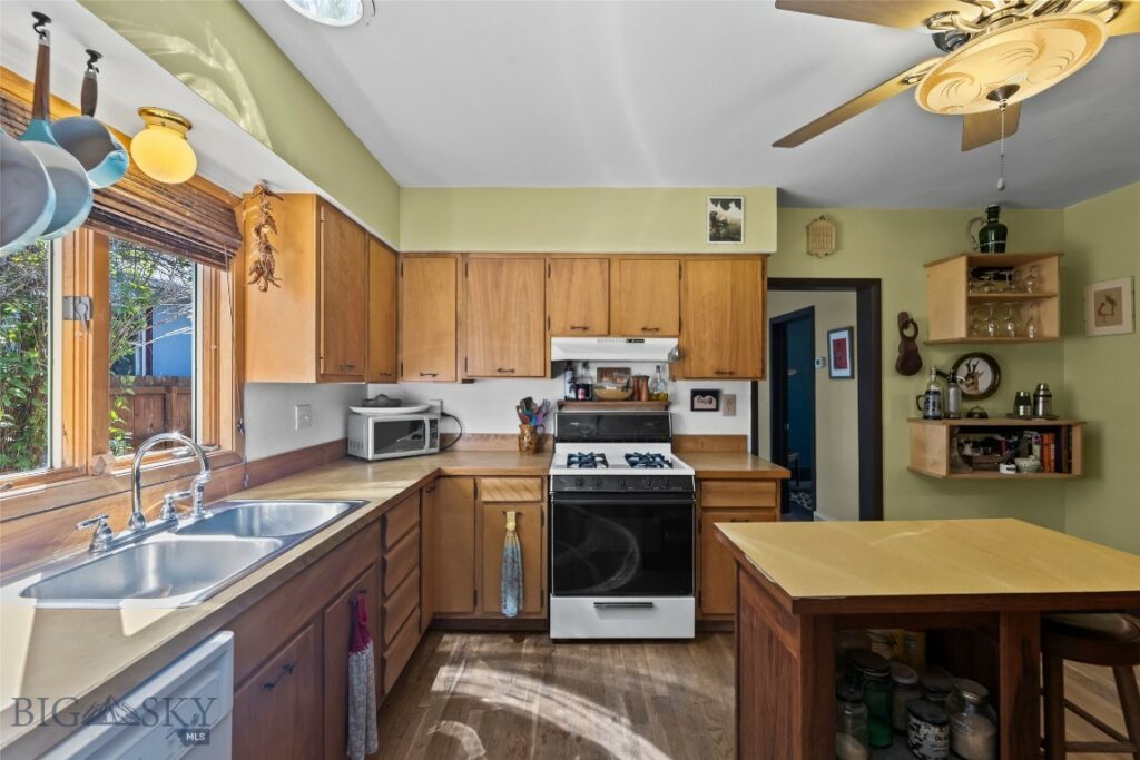 213 S 9th Street, Livingston MT 59047