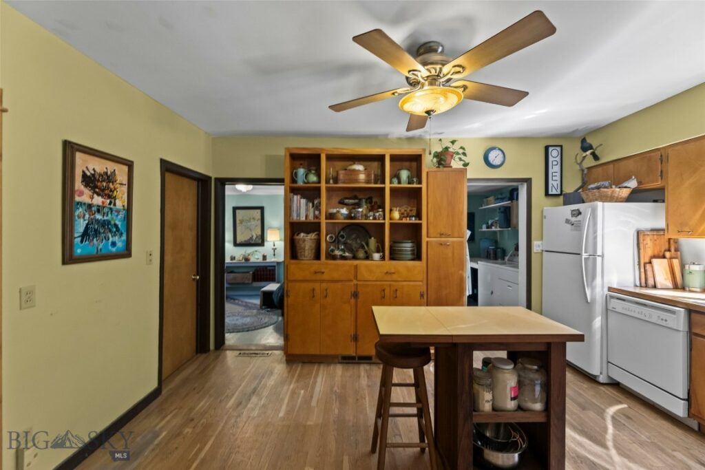 213 S 9th Street, Livingston MT 59047