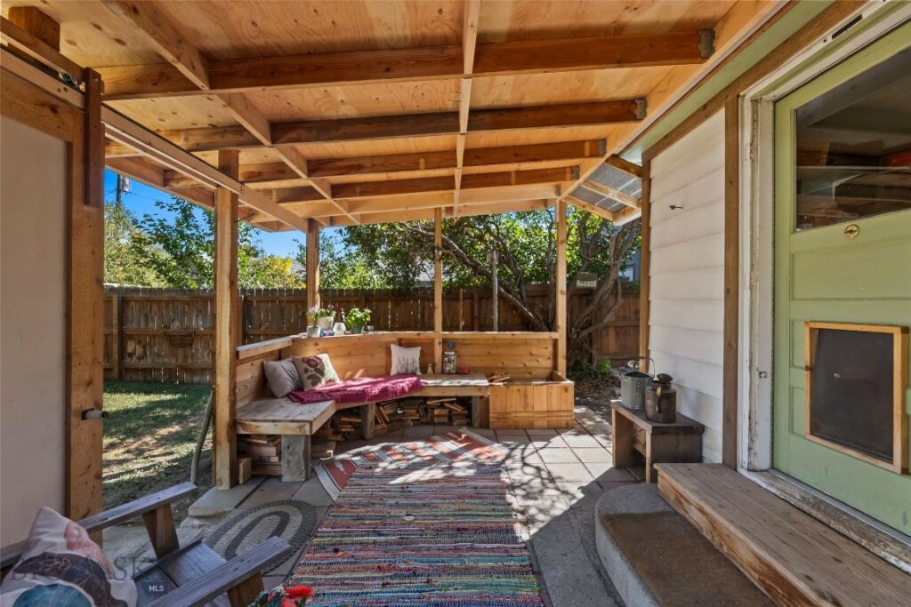 213 S 9th Street, Livingston MT 59047