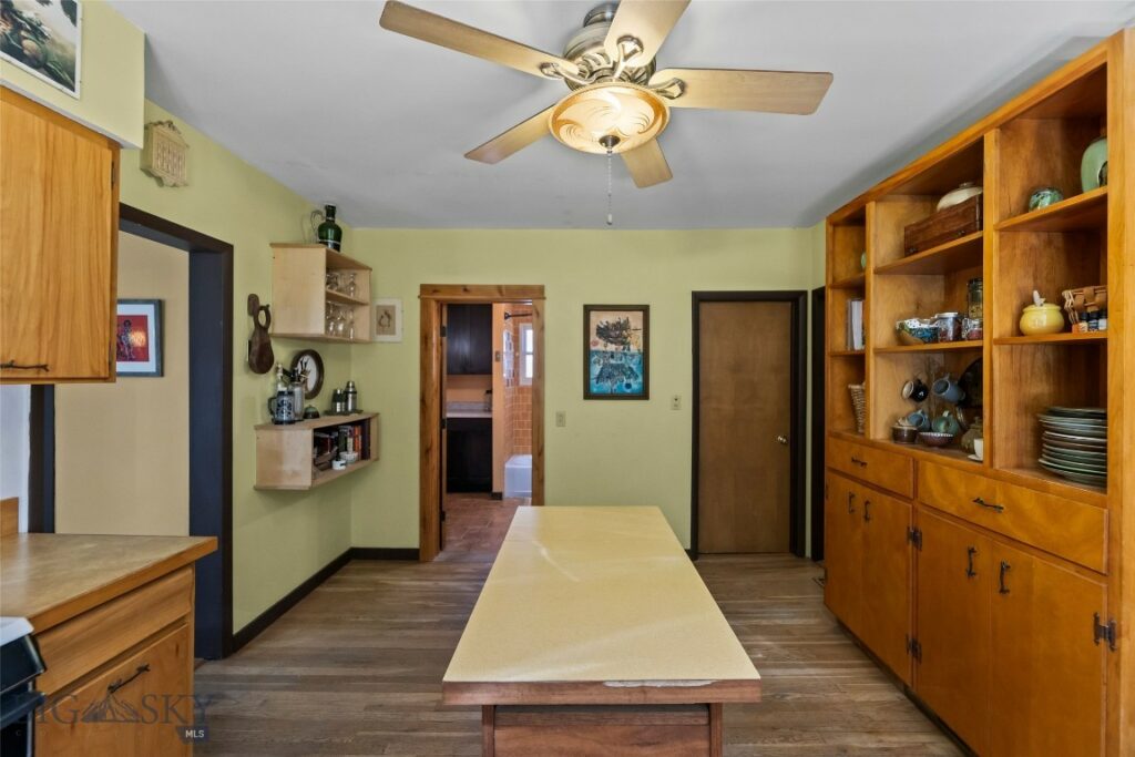 213 S 9th Street, Livingston MT 59047