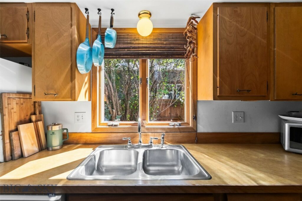 213 S 9th Street, Livingston MT 59047