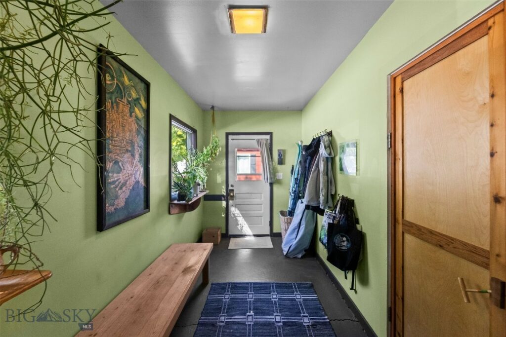 213 S 9th Street, Livingston MT 59047