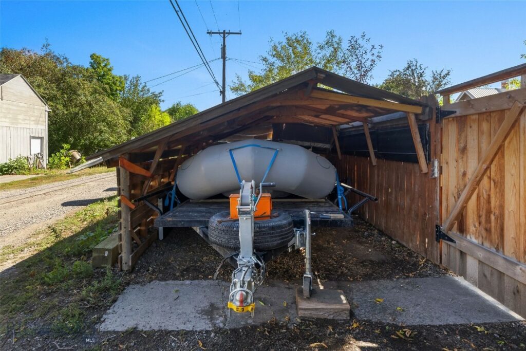 213 S 9th Street, Livingston MT 59047