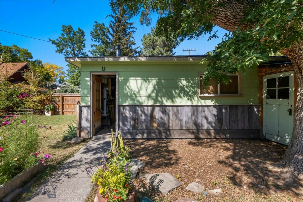 213 S 9th Street, Livingston MT 59047