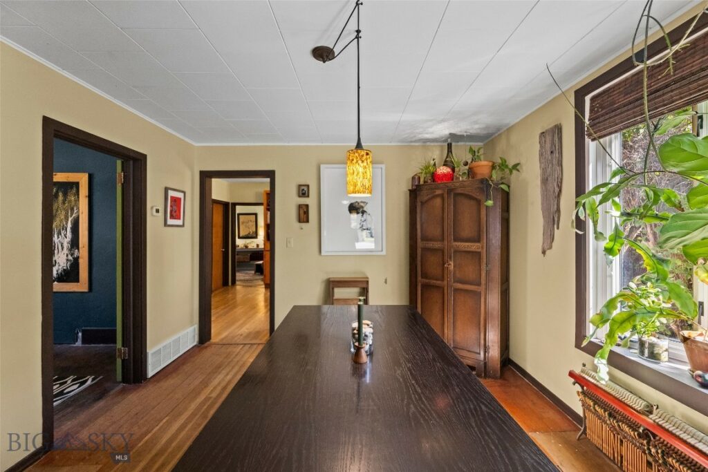 213 S 9th Street, Livingston MT 59047