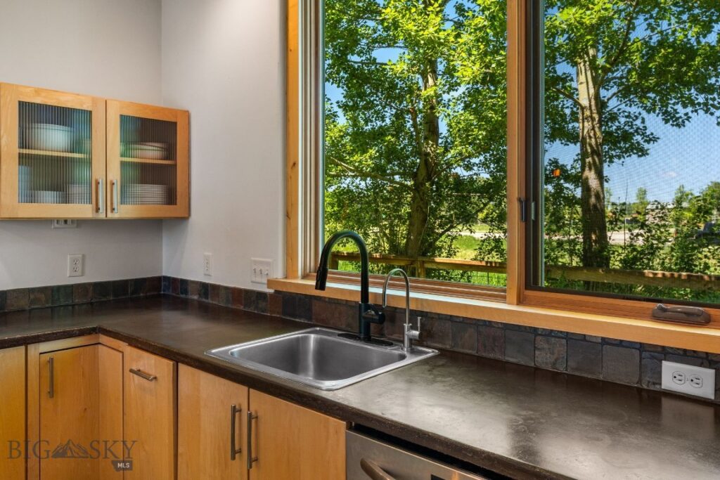213 Turtle Way, Bozeman MT 59715