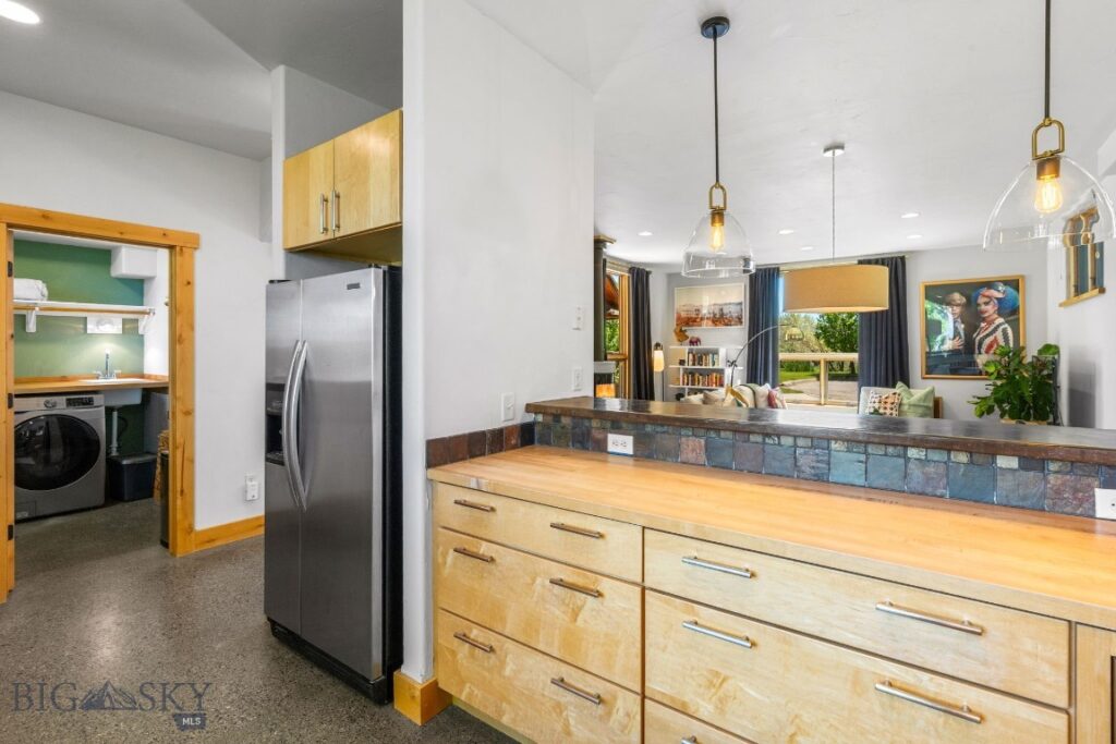 213 Turtle Way, Bozeman MT 59715