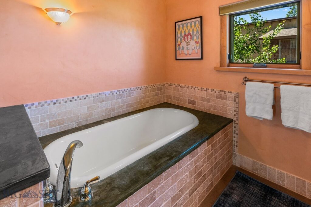 213 Turtle Way, Bozeman MT 59715