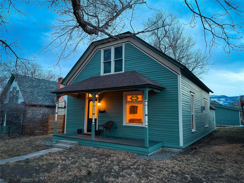 214 S D Street, Livingston MT 59047