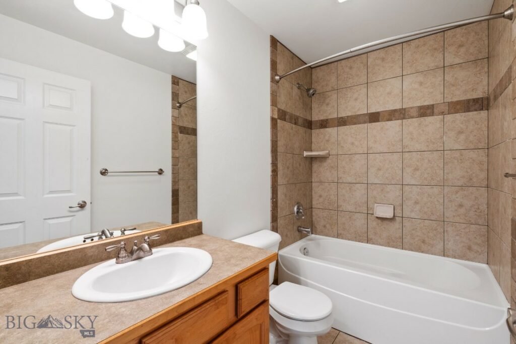 2146 Gallatin Green Boulevard, Bozeman MT 59718